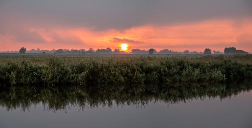 Zonsondergang in Nationaal Park de Alde Feanen